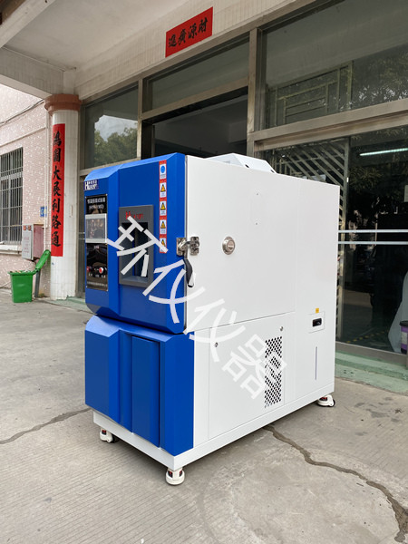 數(shù)碼電器產品用225L恒溫恒濕試驗箱
